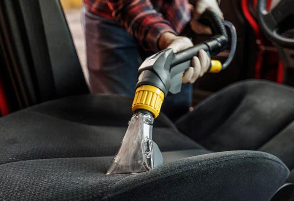 7 Tahapan Detailing Interior Mobil yang Tidak Didapatkan di Tempat Cuci Biasa