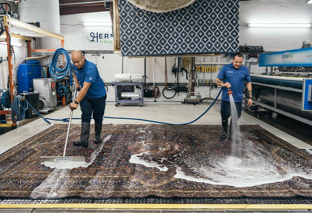 Mengenal Teknik Spun Extraction dalam Metode Pencucian Karpet Modern